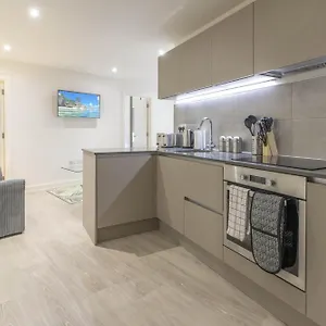 Linacre 11 - Modern 2 Bed Behind The Cathedral With Free Parking And Fast Wifi , Exeter United Kingdom